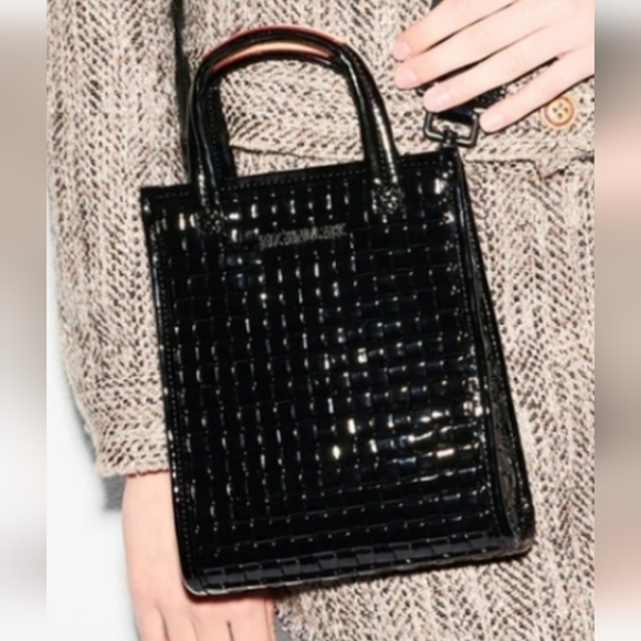 NWT Micro Woven technology  Box crossbody MZ Wallace - Picture 11 of 16